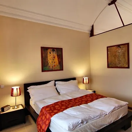 Guest house Happy Village Kastiel Ivachnova